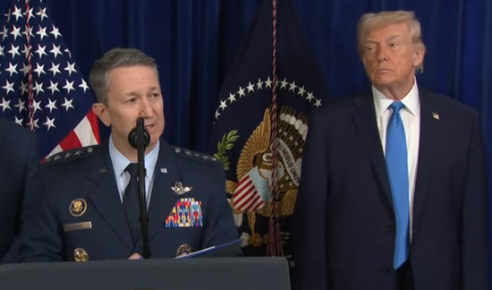 刚刚，美军最大航母抵达！美军将领警告对伊动武风险！美股集体大跌，金银大涨(图2)